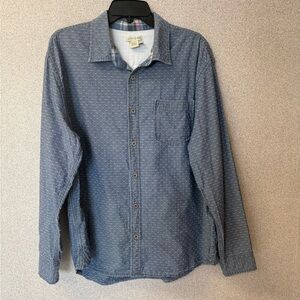 Carbon2 Cobalt Mens‎ Size Large Chambray Long Sleeve Button down shirt.